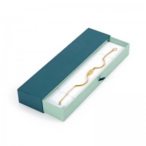 Rigid jewelry paper box with ribbon
